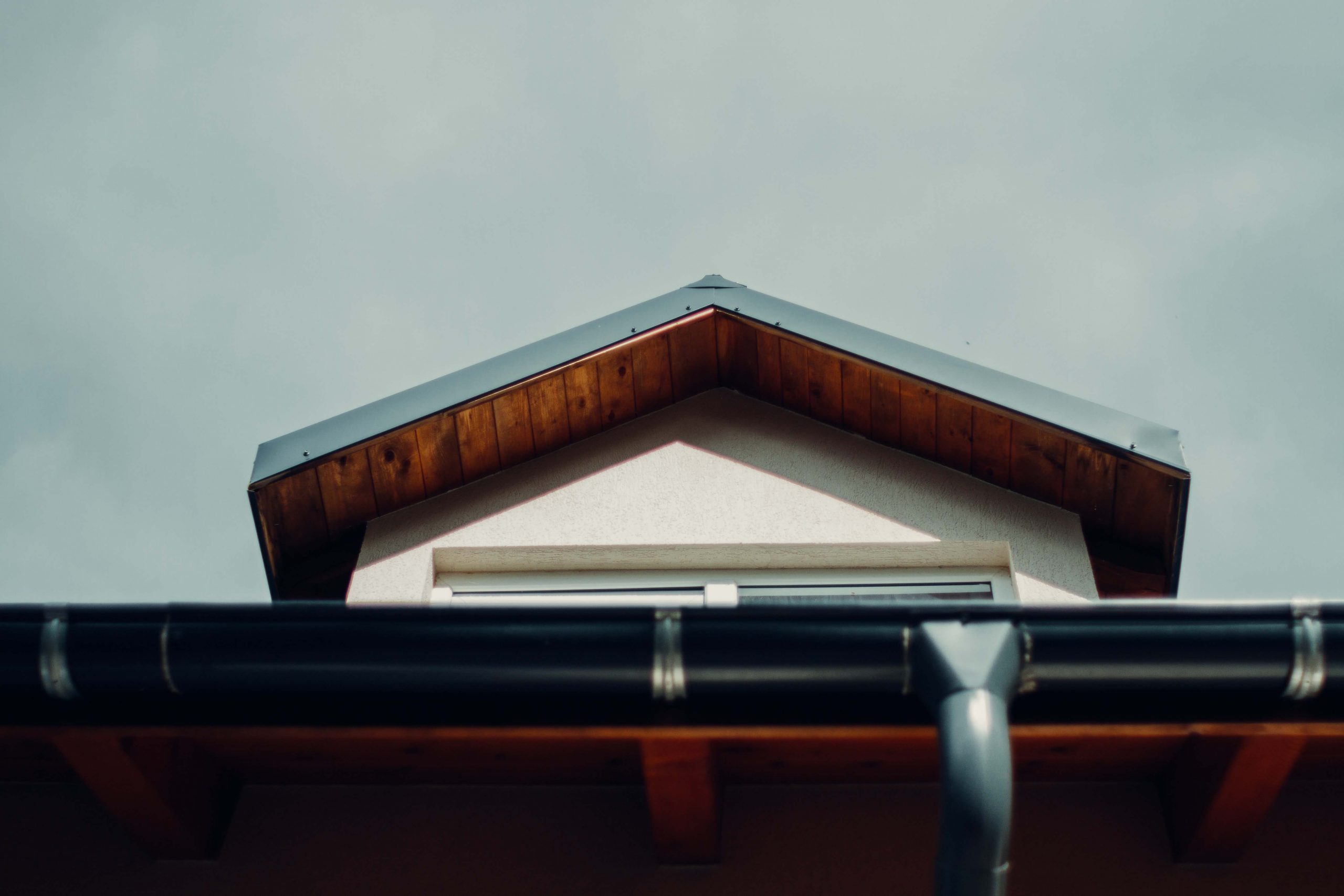 expertise toiture arles-revision de toiture nimes-reparation de toiture avignon-renovation de toiture montpellier-prix au m2 toiture aix-en-provence-devis de toiture Gard